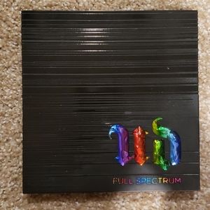 Urban Decay full spectrum eyeshadow palette